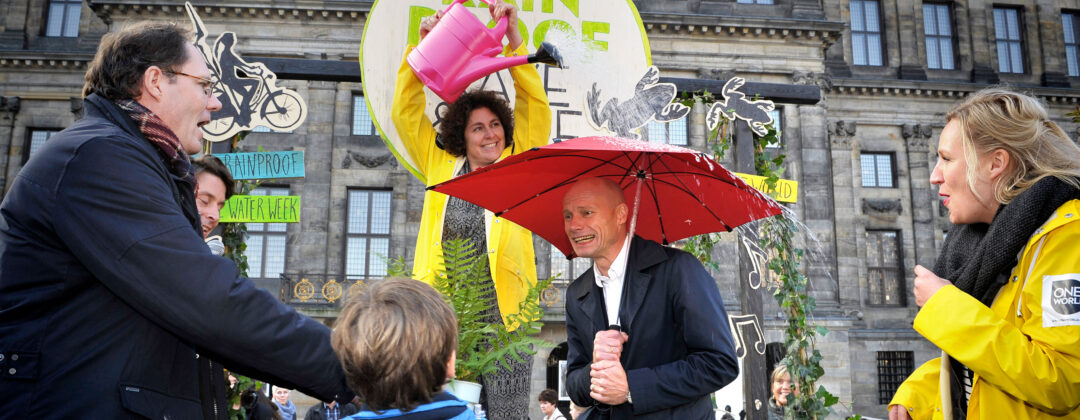 Rainproof Rave en Ride event Amsterdam Weerproof