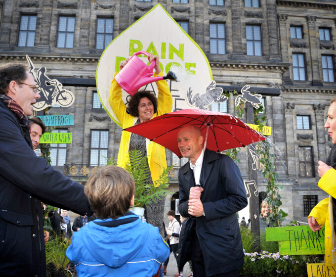 Rainproof Rave en Ride event Amsterdam Weerproof