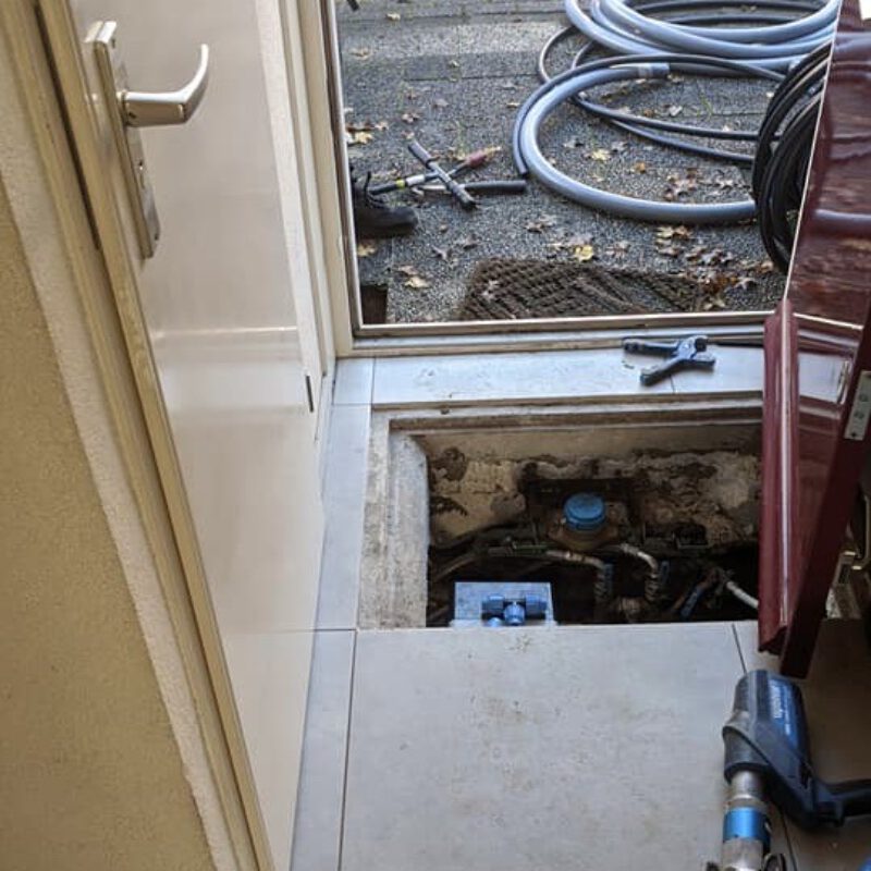 Regenwaterzak installatie in kruipruimte Amsterdam Weerproof