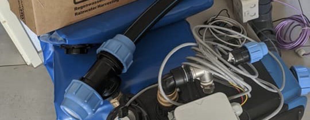 Regenwaterzak installatie in kruipruimte Amsterdam Weerproof