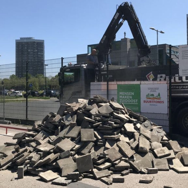 Opgehaalde tegels van Tegelservice voor skatepark Amsterdam Weerproof