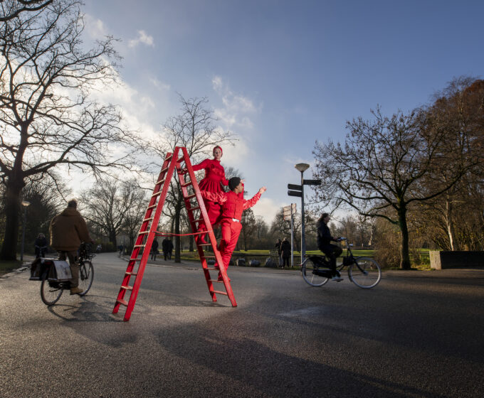 Fototentoonstelling: Here Comes The Flood Amsterdam Weerproof