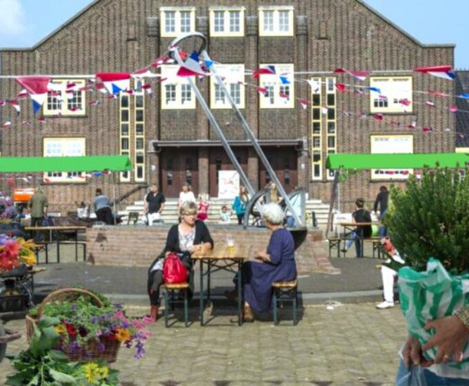 Groenmarkt op het Zonneplein in Amsterdam Noord 13 mei 2023
