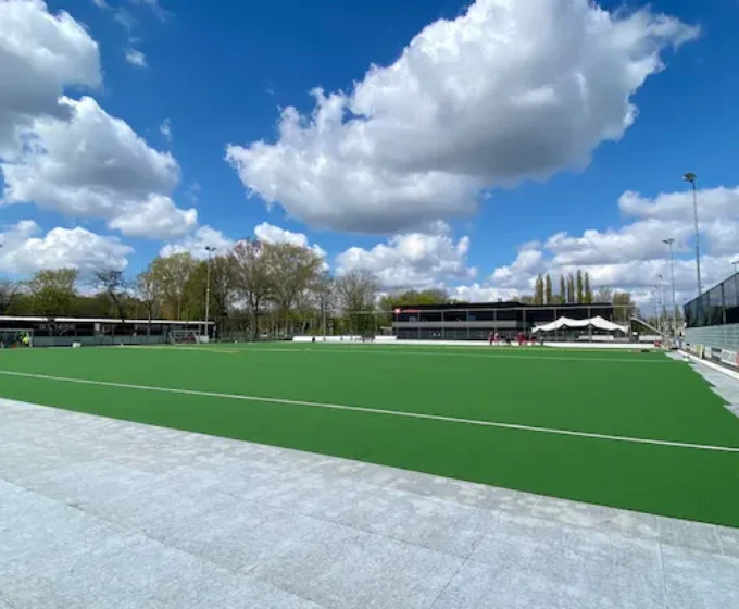 Rockflow waterberging onder sportveld in Tuindorp Oostzaan Amsterdam Weerproof