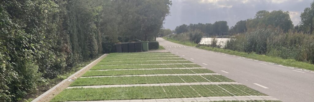 half verharding parkeren