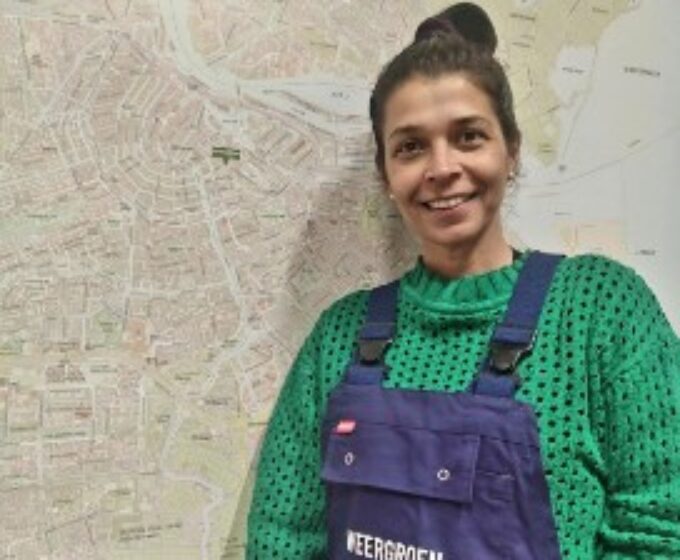 Saffira weergroen coach